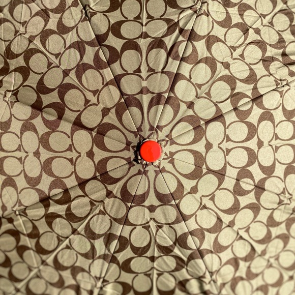 Coach Umbrella, new wo tags - Picture 4 of 4